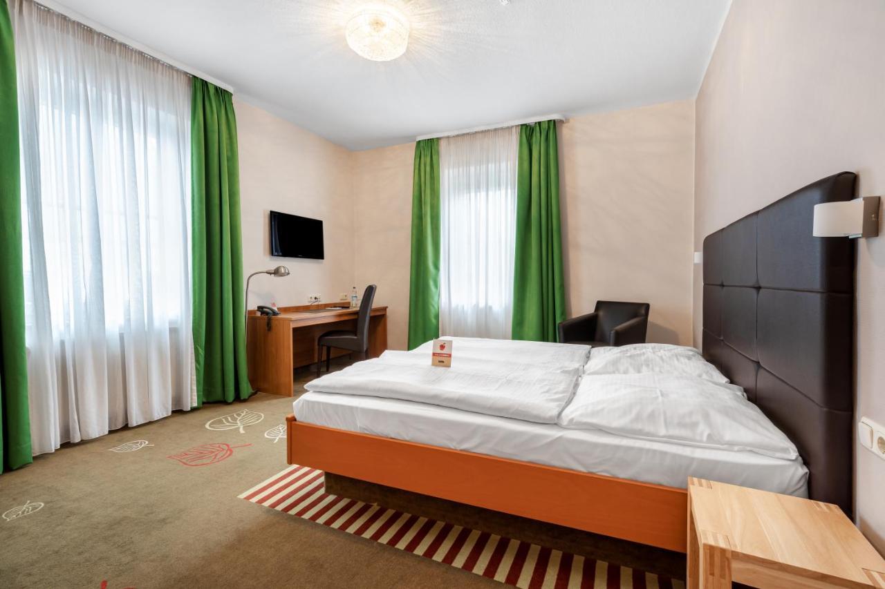 Schieners Hotel & Apfelhof Apartments Wemding Εξωτερικό φωτογραφία